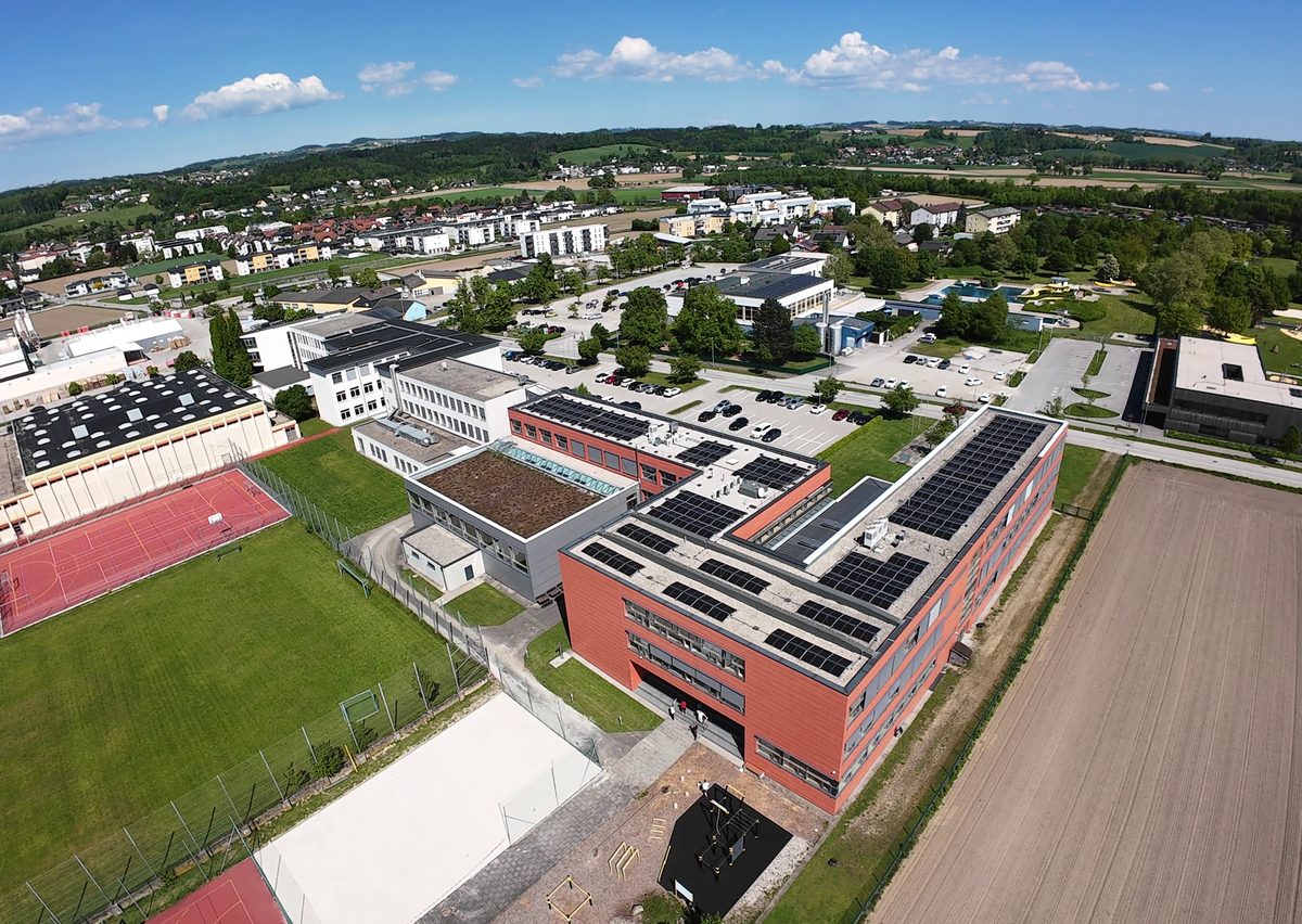 Die HTL Perg aus der Luft